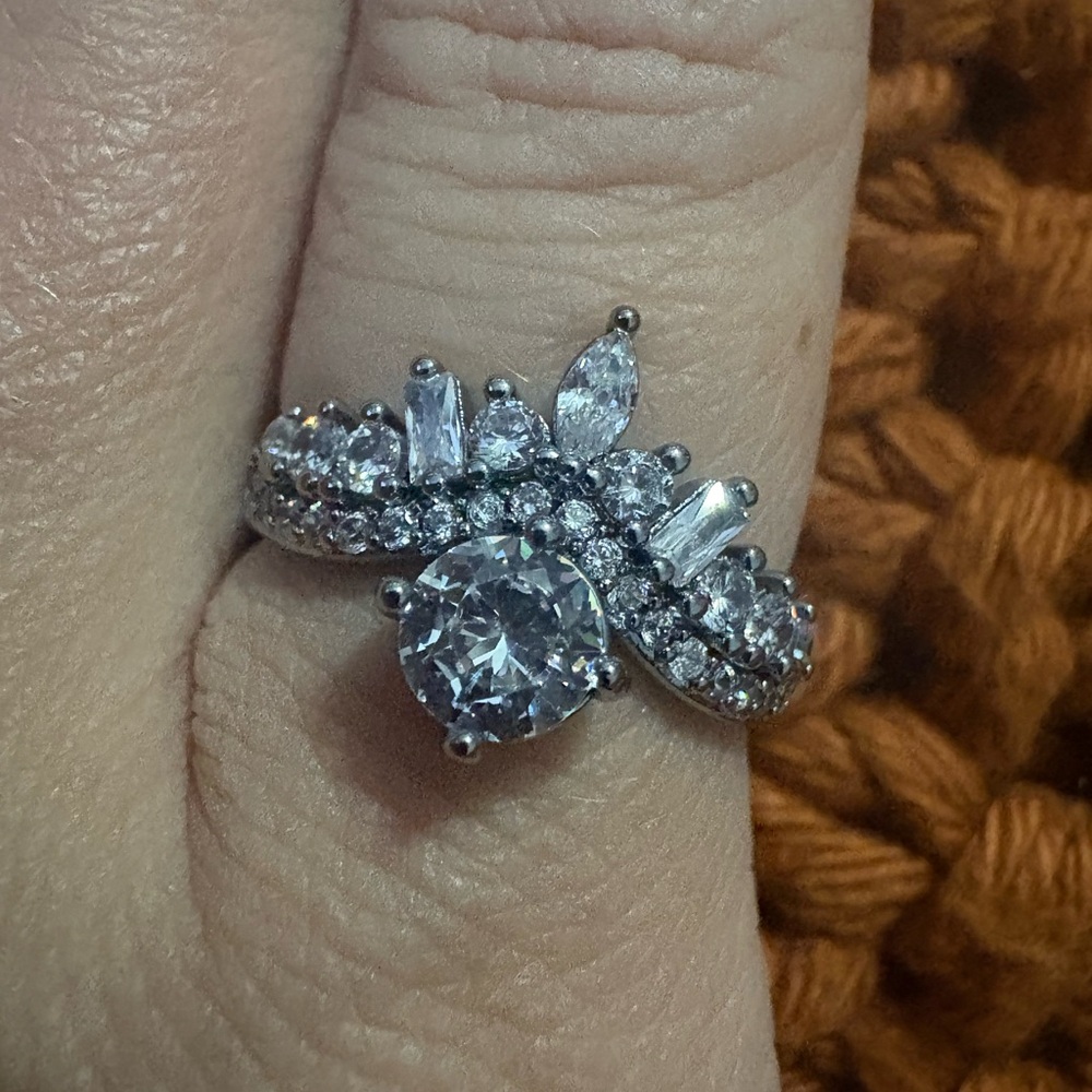 Elegant Silver Diamond Ring
